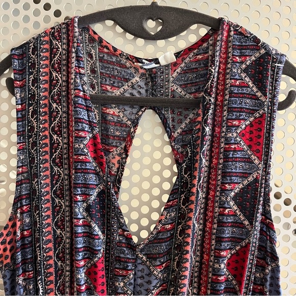 Roxy Sleeveless Cut out Dress Size M in Purple/Red Print GUC - Picture 3 of 10